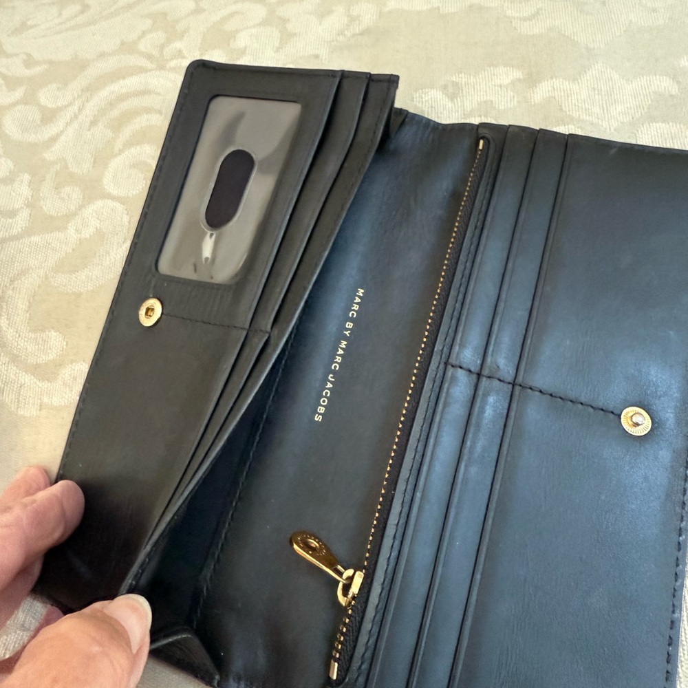 Marc Jacobs Wallet - Picture 10 of 13